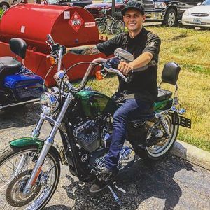 Meet your Posher, Logan